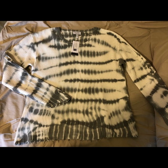 Sofia Jeans by Sofia Vergara tie dyed sweater - Picture 2 of 7